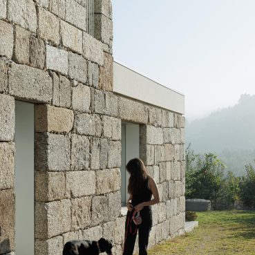 Casa Mesão Frio arquitetura Felix Arqs e fotografia Ivo Tavares