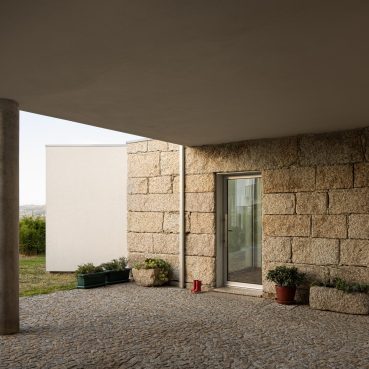 Casa Mesão Frio arquitetura Felix Arqs e fotografia Ivo Tavares